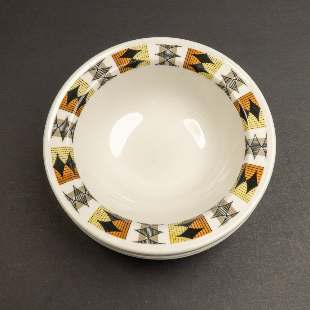 Set of 4 vintage Steelite Carnaby Dessert Bowls